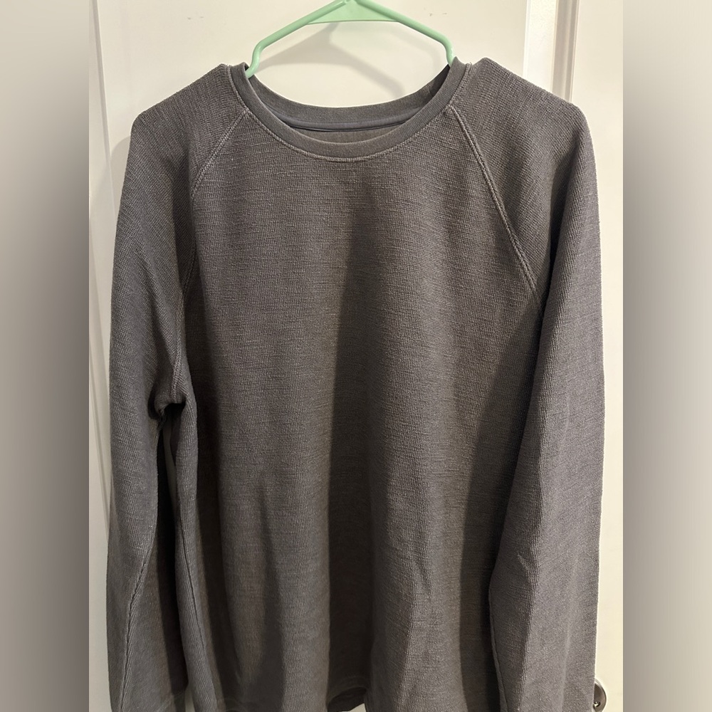 Men’s Goodfellow Grey Henley - Picture 2 of 8